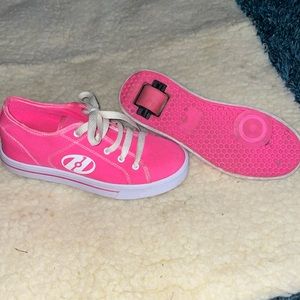 Girls size 6 Heelys